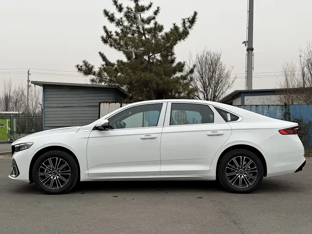 GEELY AUTOMOBILE XINGRUI