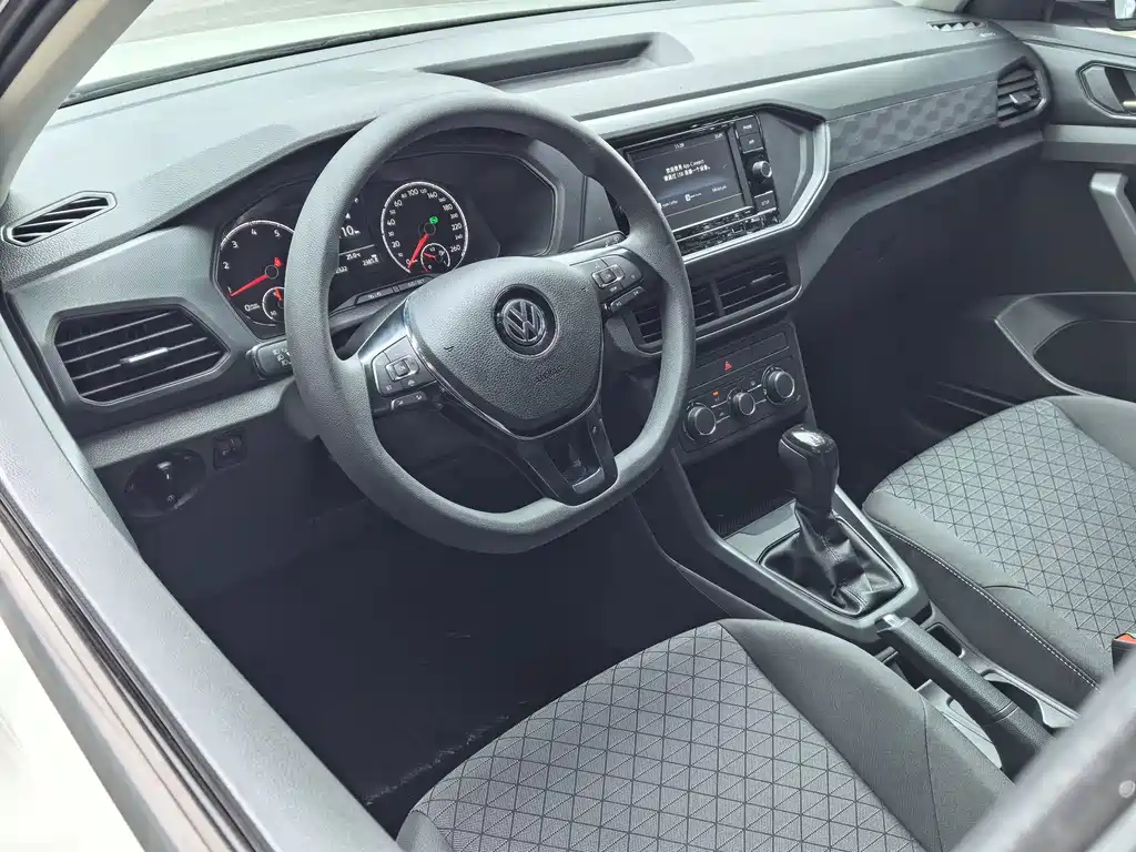 Volkswagen T-Cross — миниатюра 4