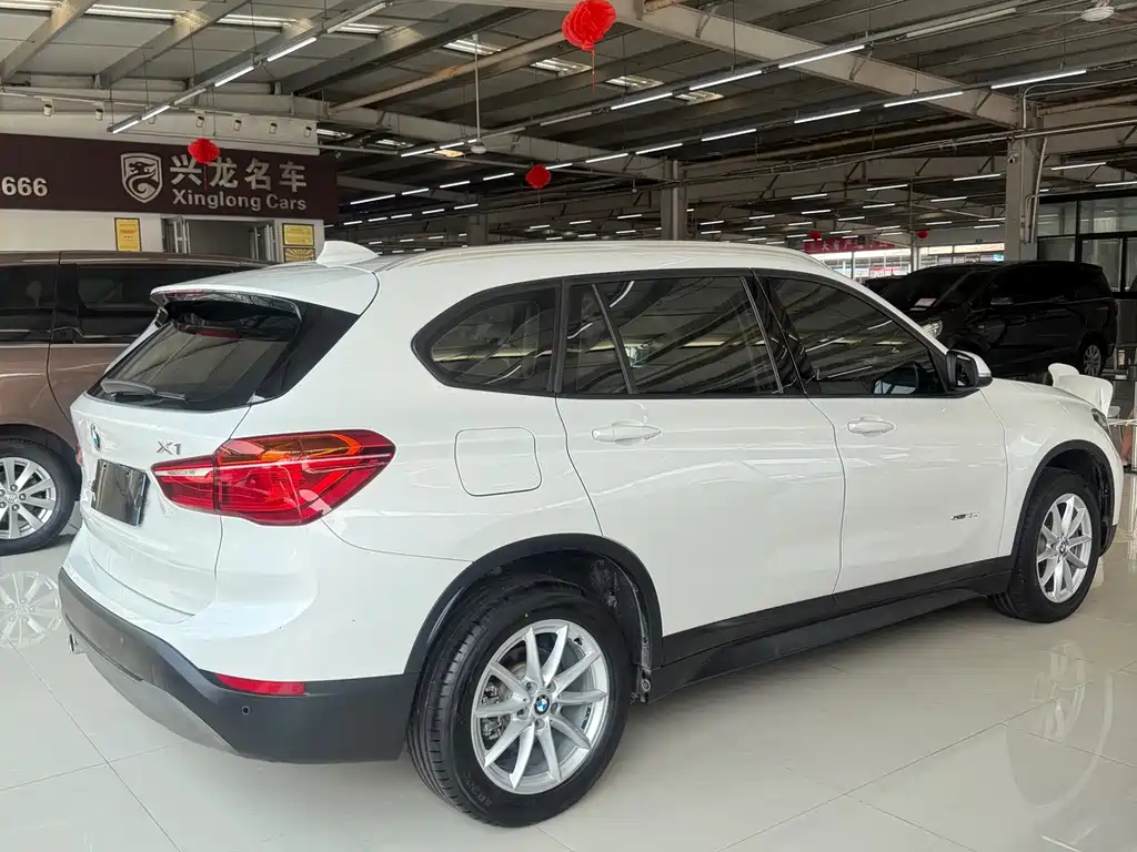 BMW X1 — миниатюра 5