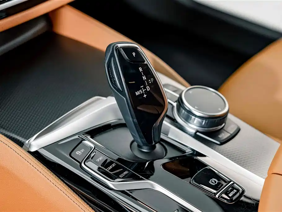 BMW 5 Series (Import) — миниатюра 14