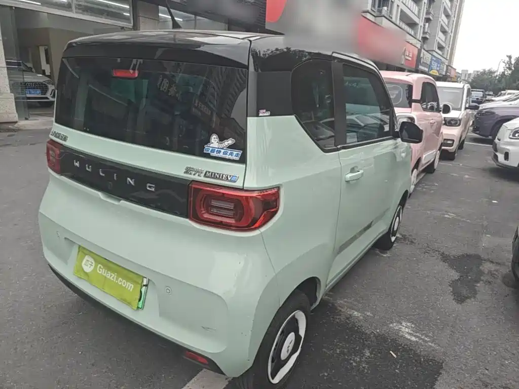 Wuling MINIEV — миниатюра 7