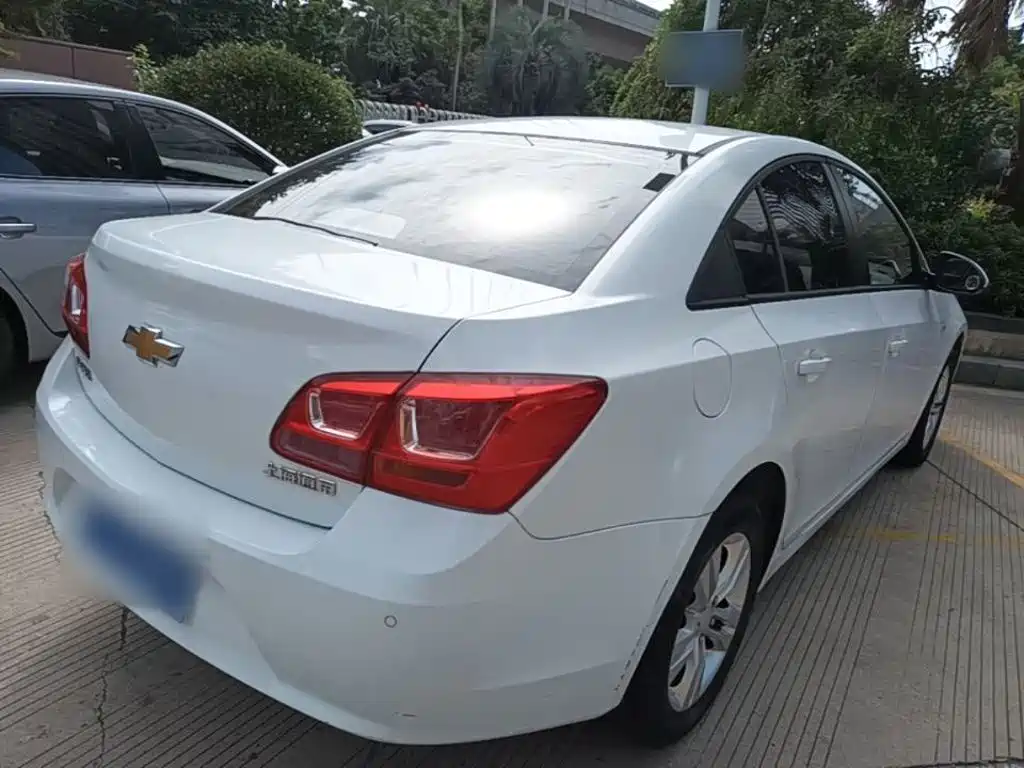 Chevrolet Cruze — миниатюра 7