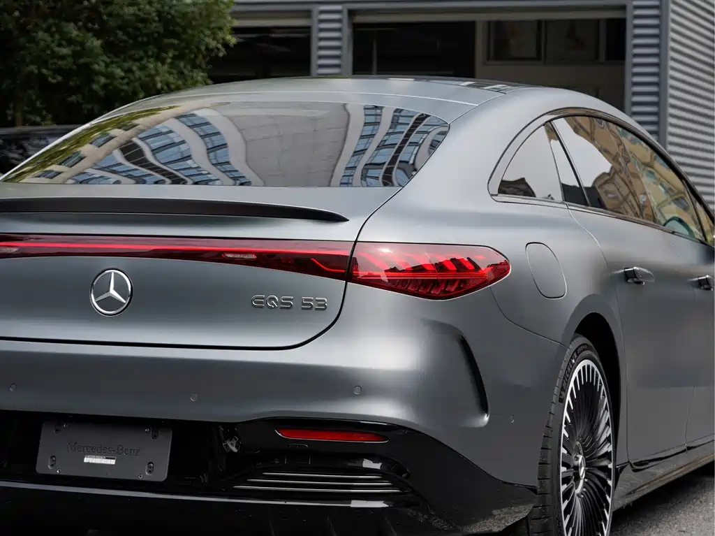 Mercedes-Benz EQS AMG — миниатюра 8