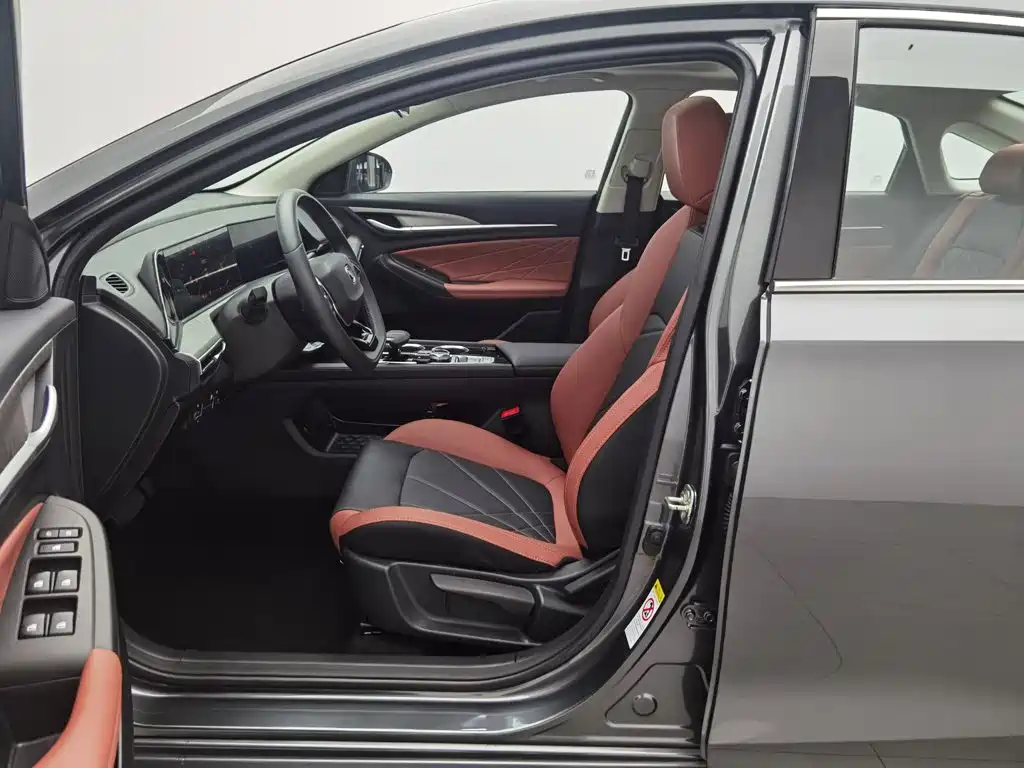 Changan Eado — миниатюра 10