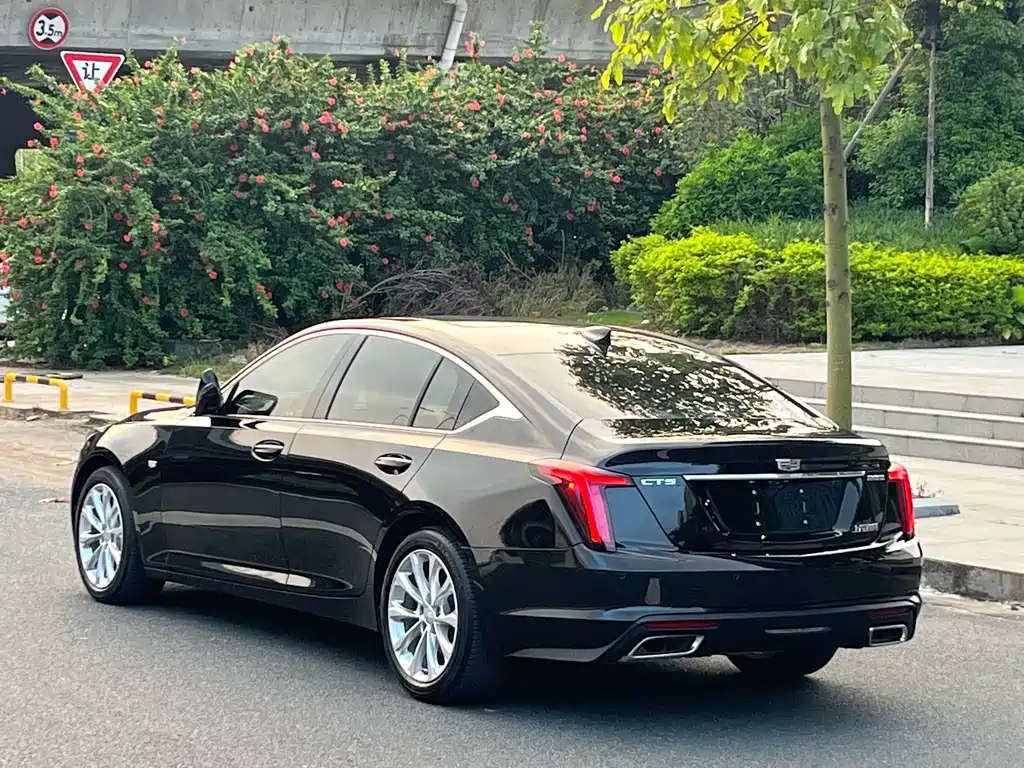 Cadillac CT5 — миниатюра 4