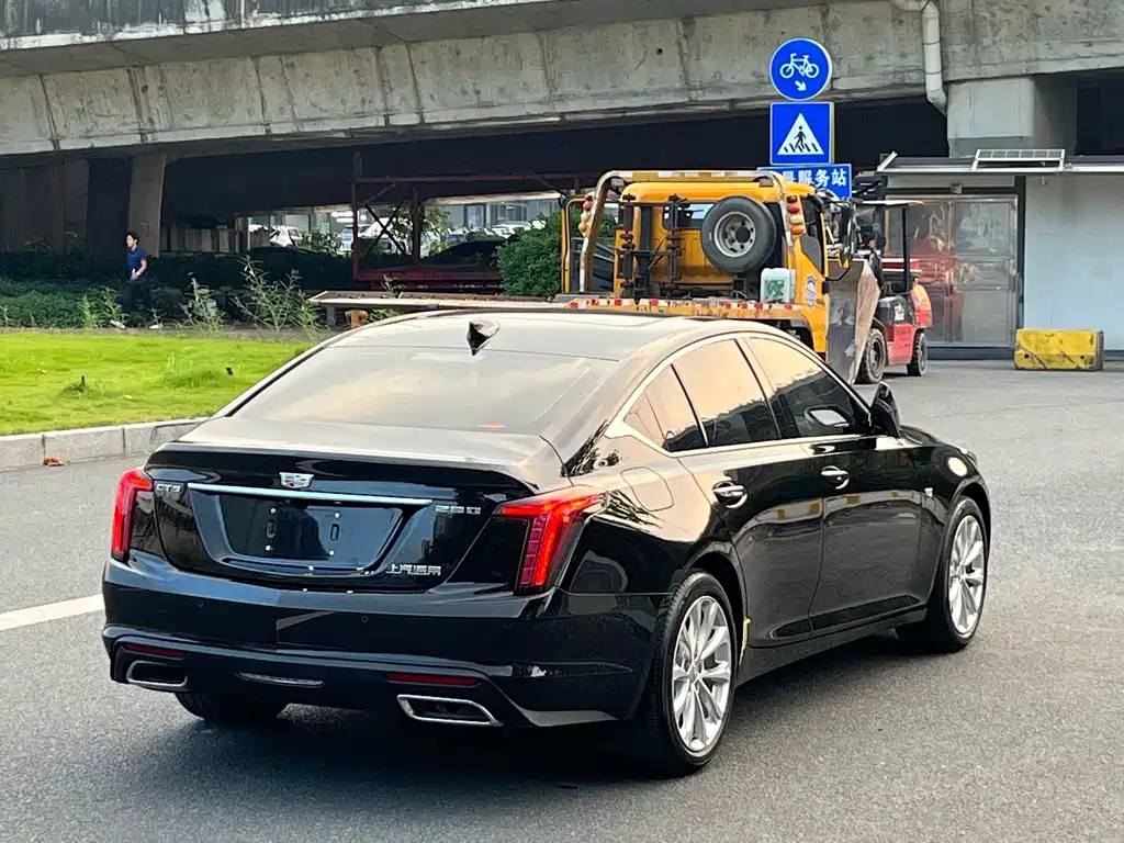 Cadillac CT5 — миниатюра 5