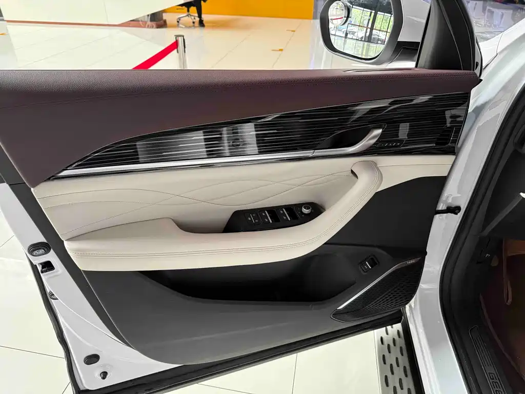 Geely Monjaro L 2023 2.0TD AT Flagship