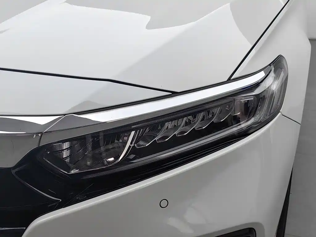 Honda Accord — миниатюра 7