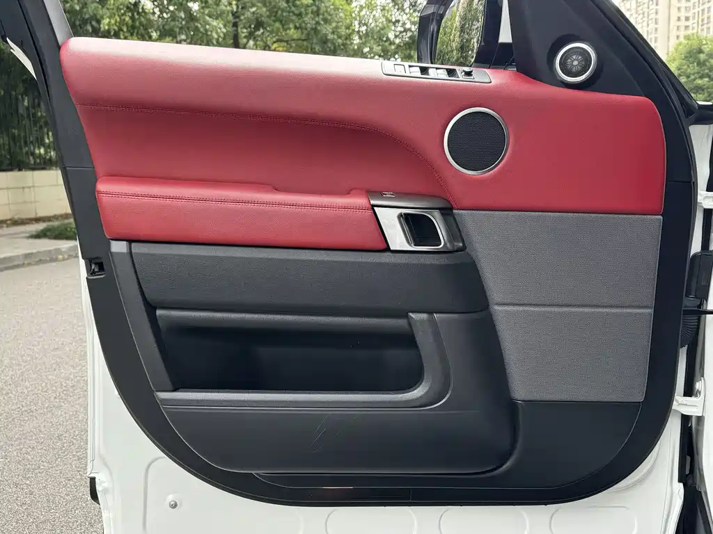 Land Rover Sport — миниатюра 12