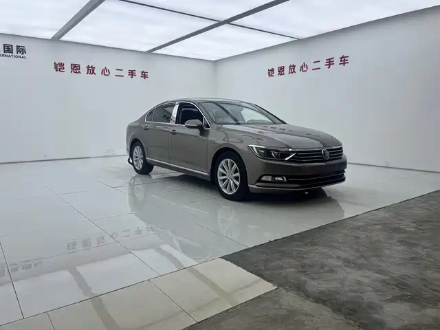 VOLKSWAGEN MAGOTAN 2017