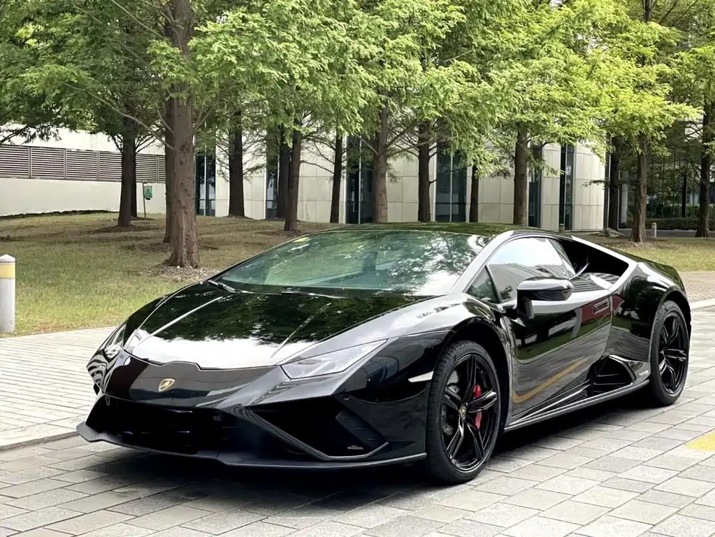 Lamborghini Huracán 2021