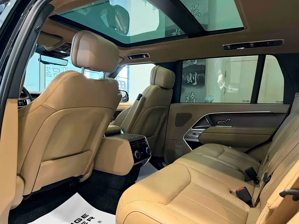 Land Rover Range Rover — миниатюра 16