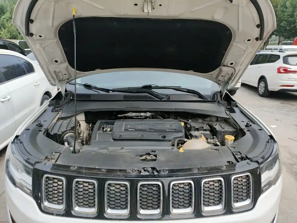 Jeep Compass — миниатюра 16