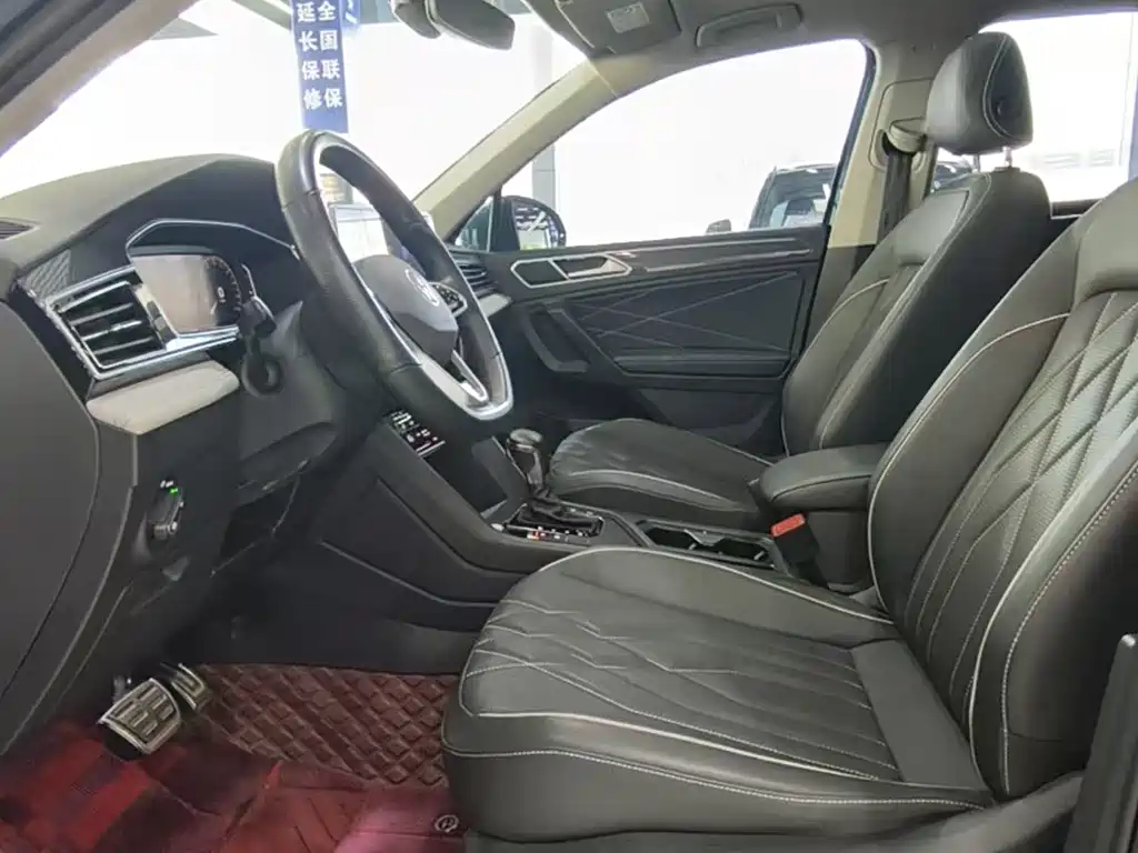 Volkswagen Tiguan L L 2022 330TSI AT R-Line