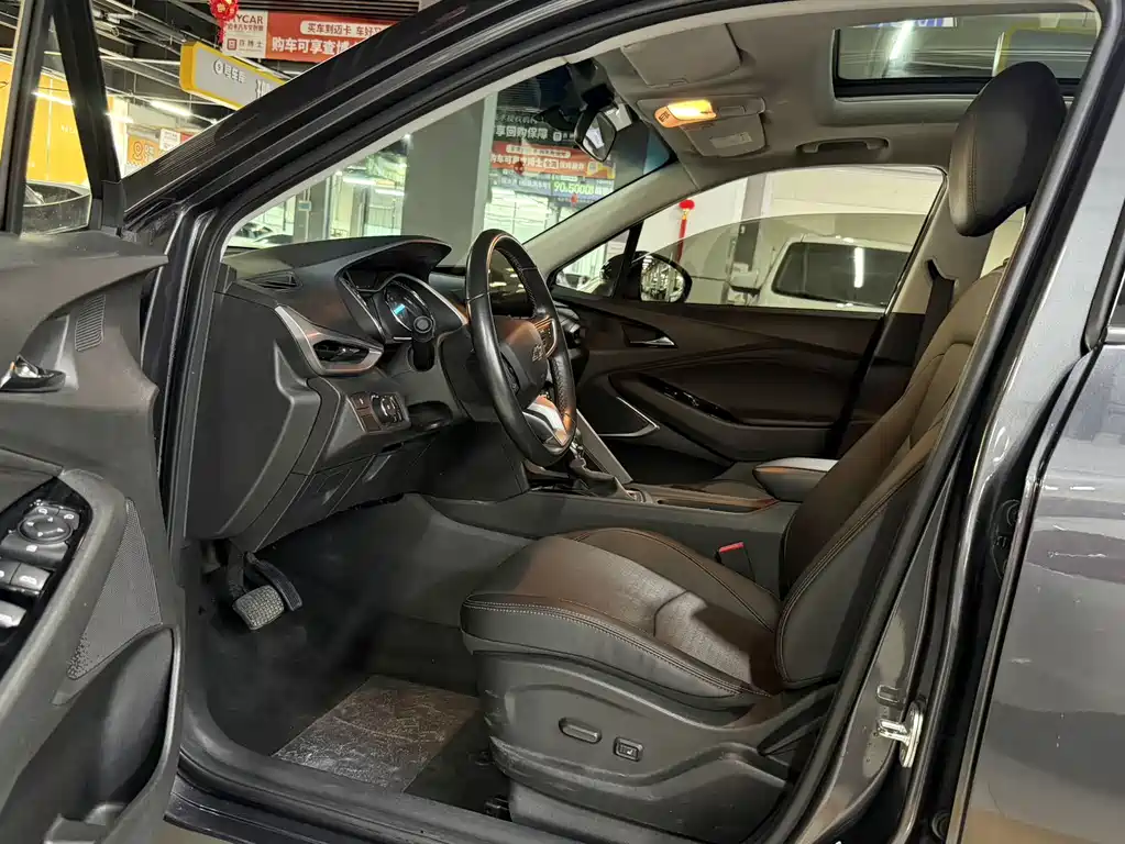 Chevrolet Volando — миниатюра 5