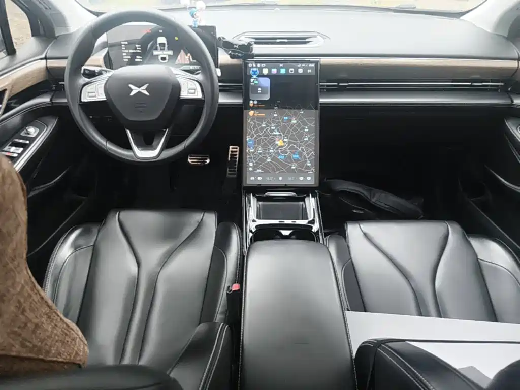 XPeng P5 — миниатюра 10