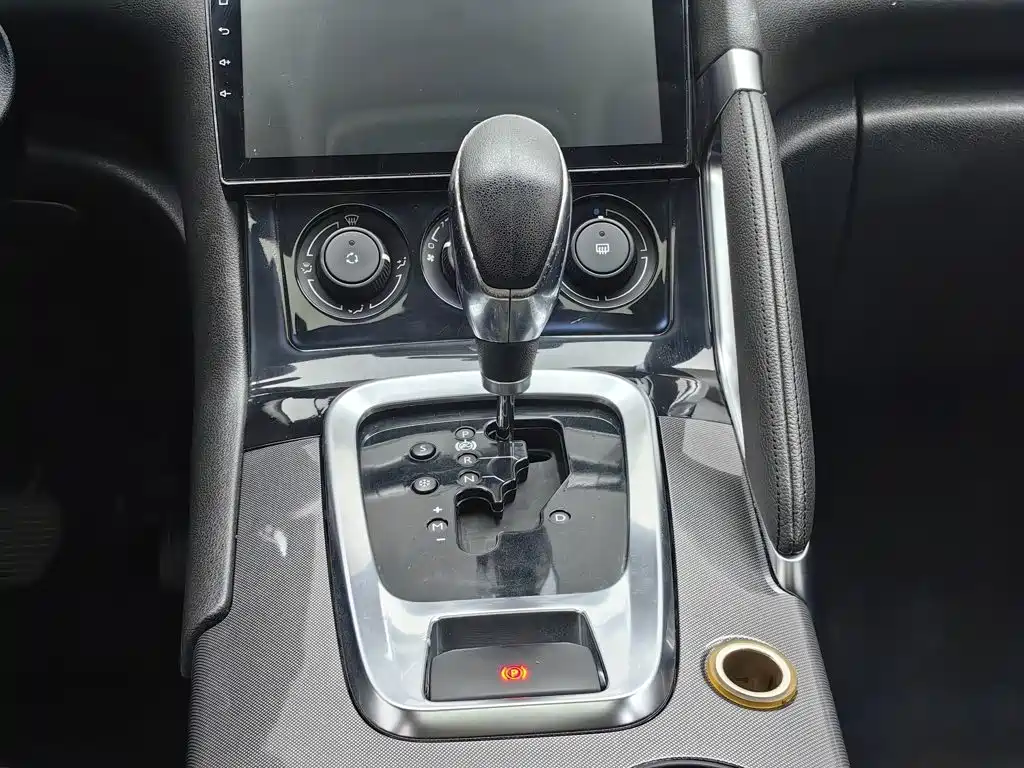 Peugeot 3008 — миниатюра 13