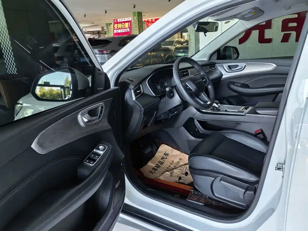 Roewe RX5 — миниатюра 6