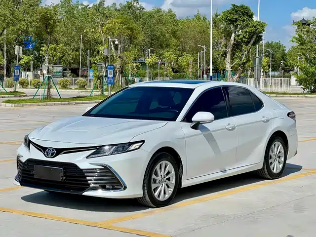 TOYOTA CAMRY 2023