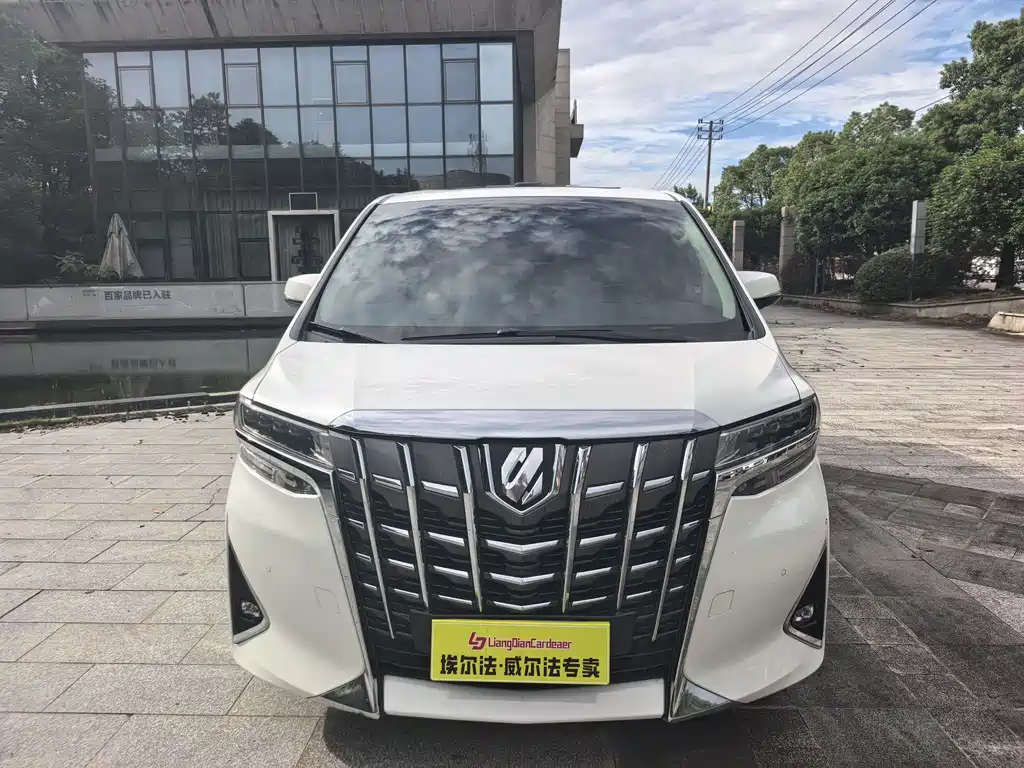 Toyota Alphard 2018 3.5L Luxury
