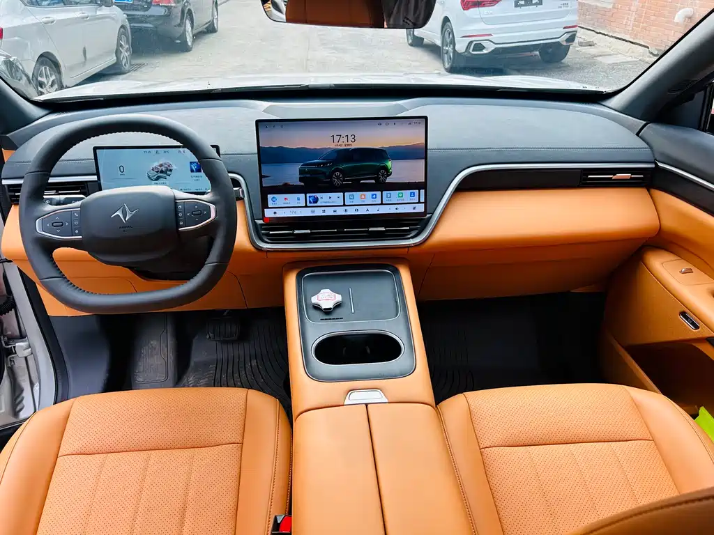Dongfeng eπ008 2026 мест
