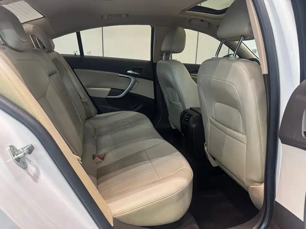 Buick Regal — миниатюра 9