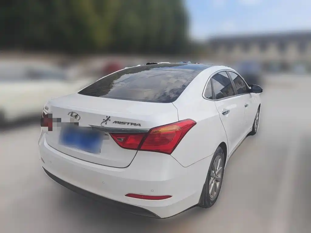Hyundai Mistra — миниатюра 4