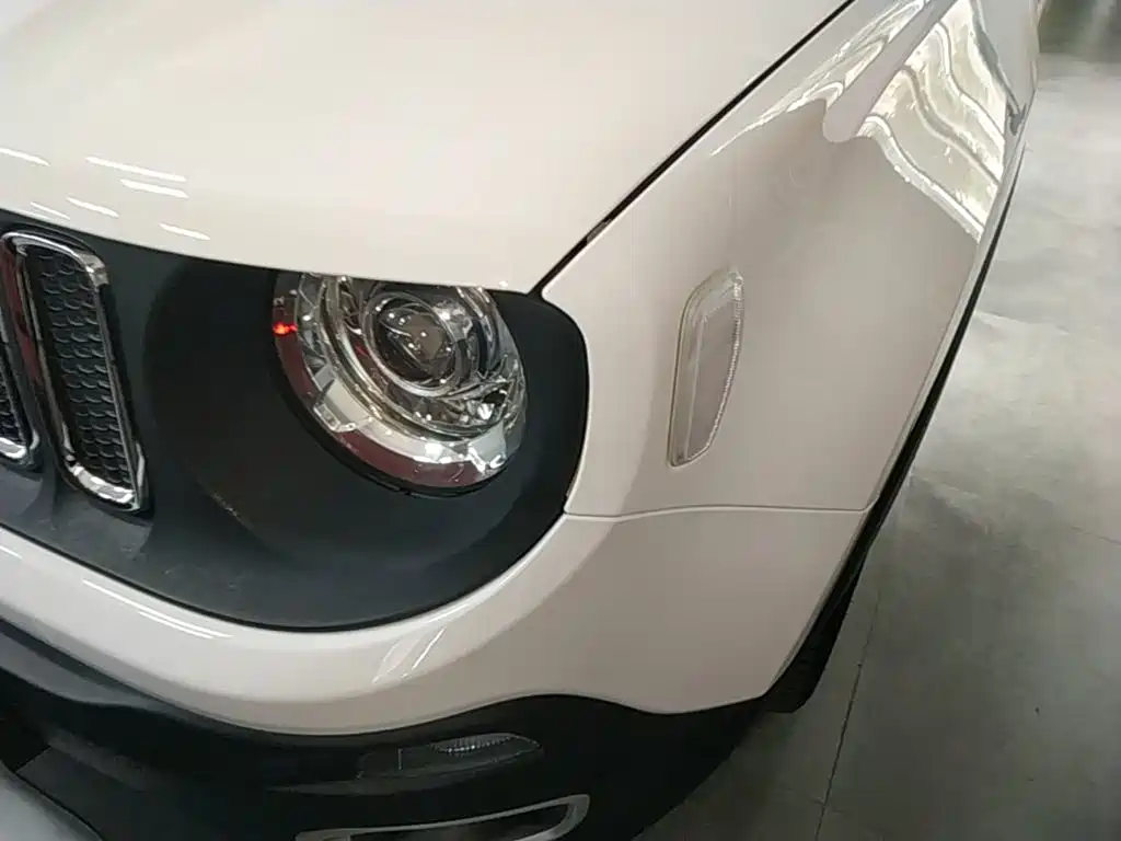 Jeep Renegade — миниатюра 24
