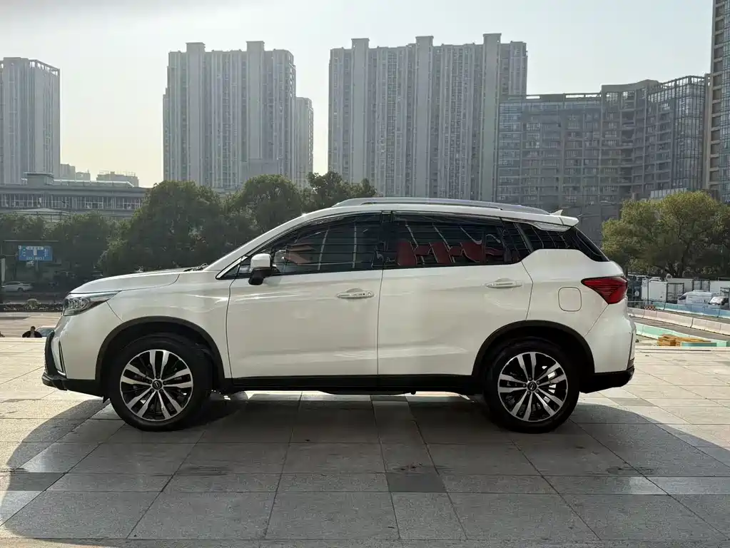 GAC TRUMPCHI GS4 NEW ENERGY