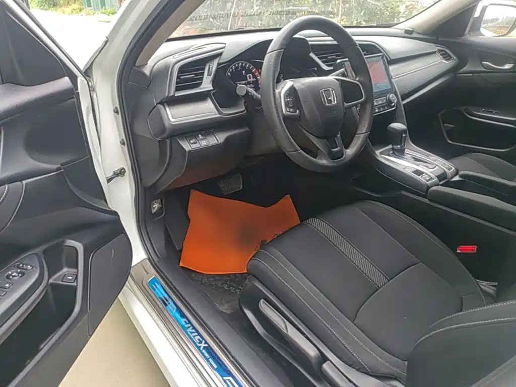 Honda Civic — миниатюра 16