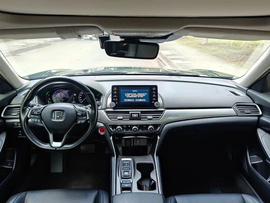 Honda Accord — миниатюра 13