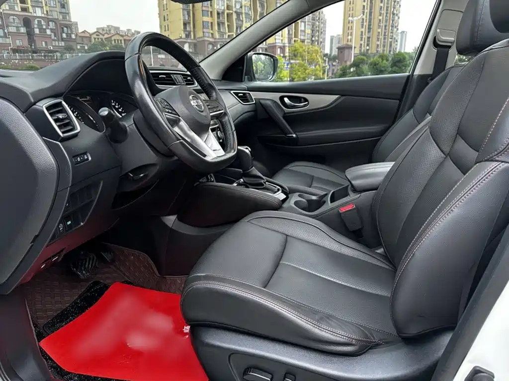 Nissan Qashqai — миниатюра 12