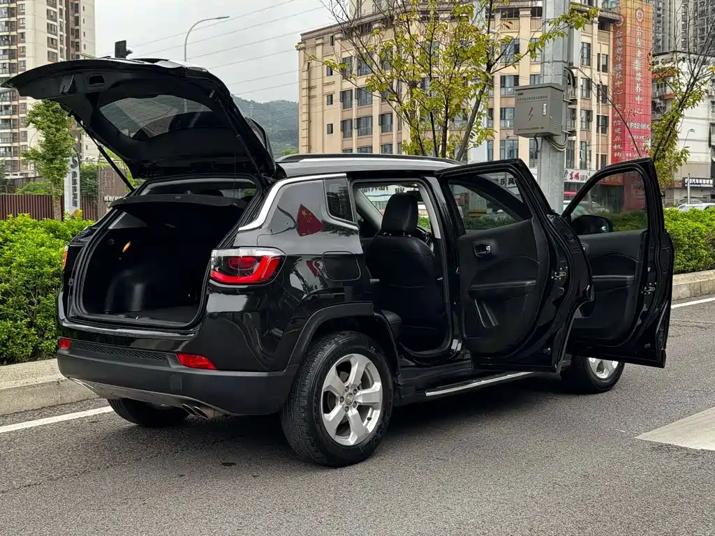 Jeep Compass — миниатюра 23