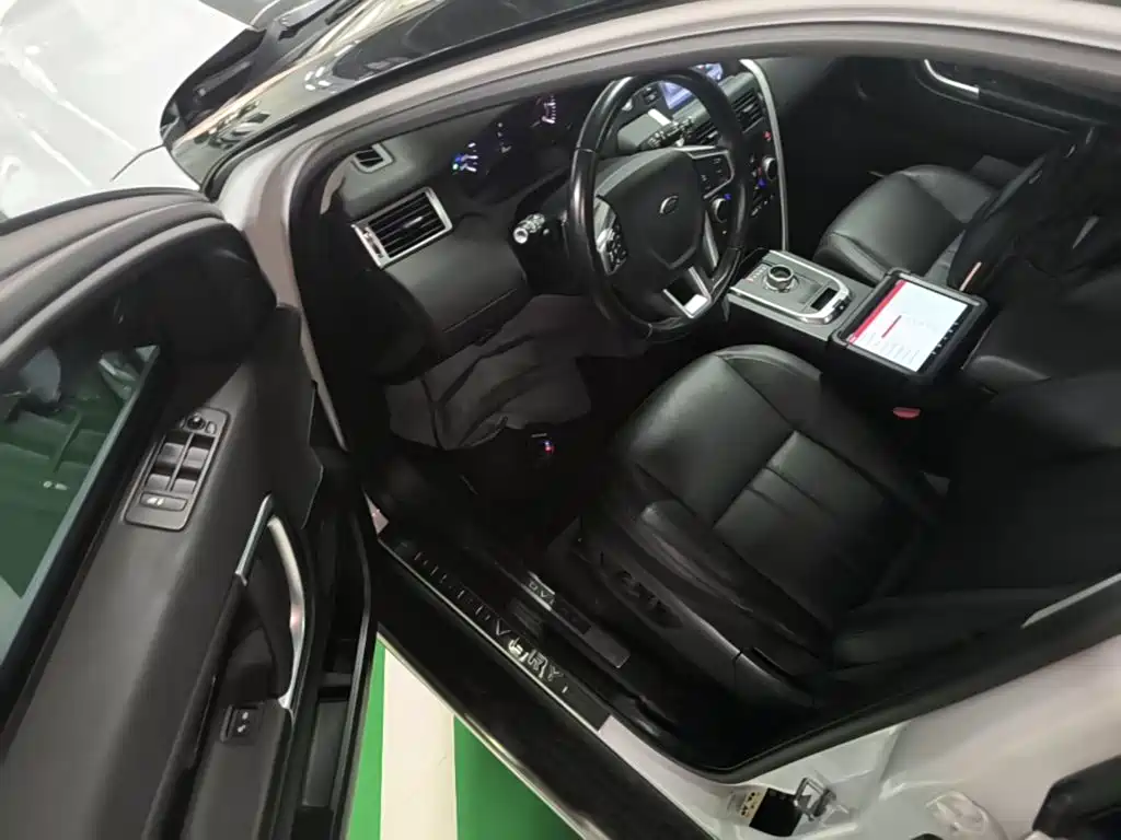 Land Rover Discovery Sport — миниатюра 16