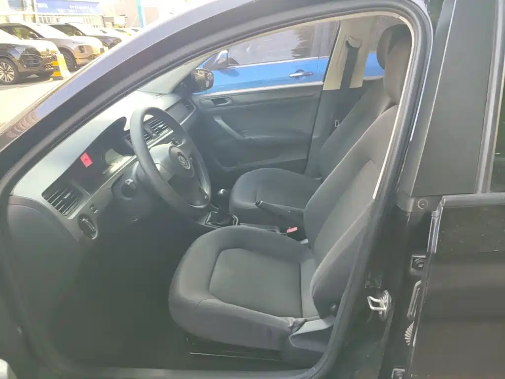 Volkswagen Santana — миниатюра 15