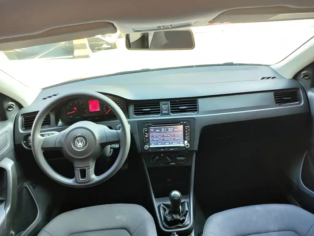 Volkswagen Santana — миниатюра 10