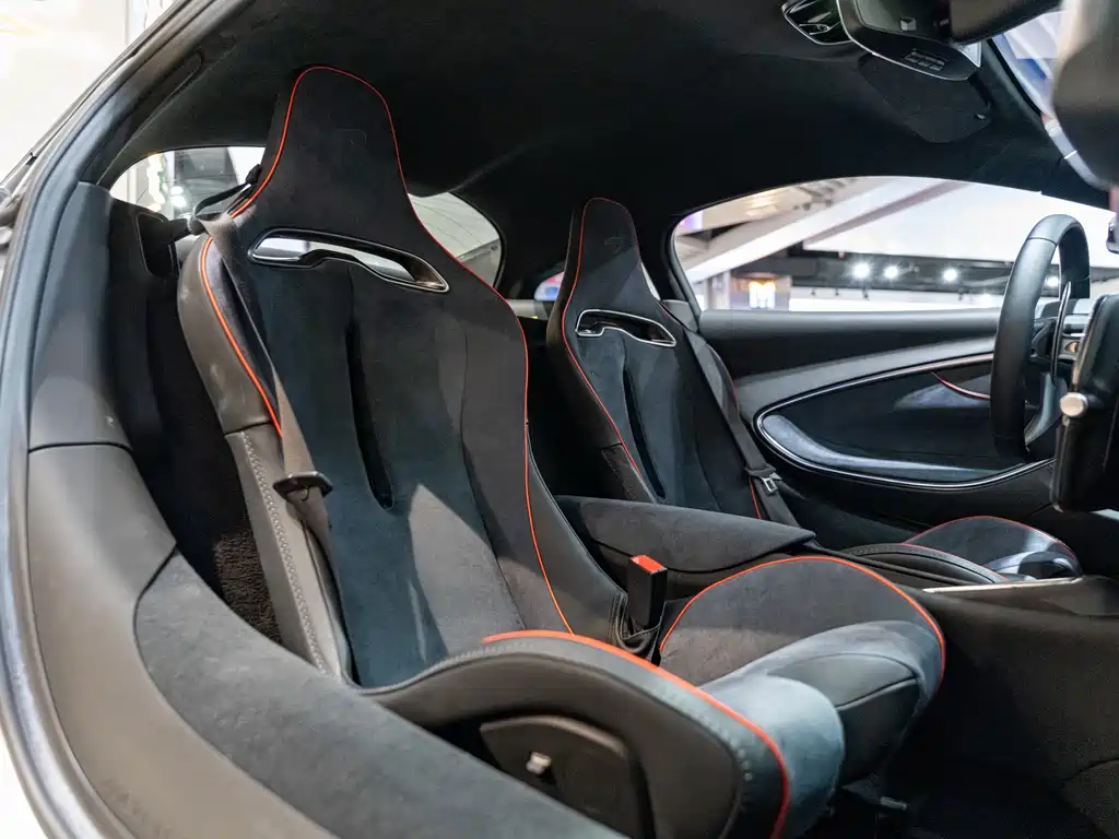 McLaren Artura — миниатюра 20
