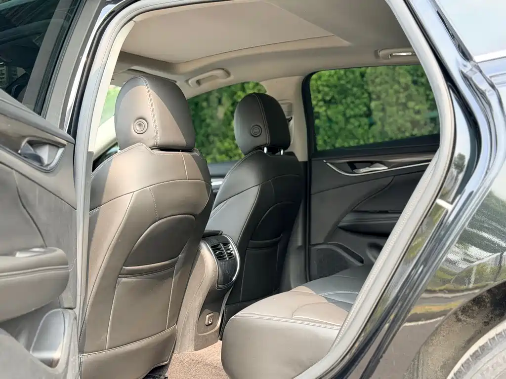 Buick LaCrosse — миниатюра 9