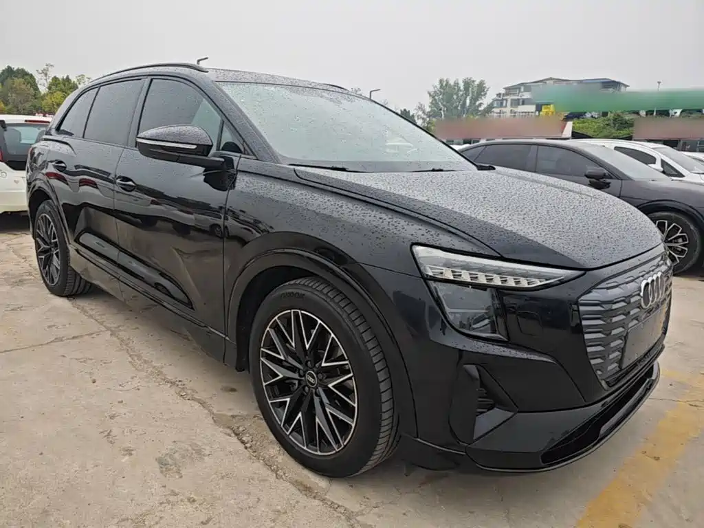 Audi Q5 e-tron — миниатюра 4
