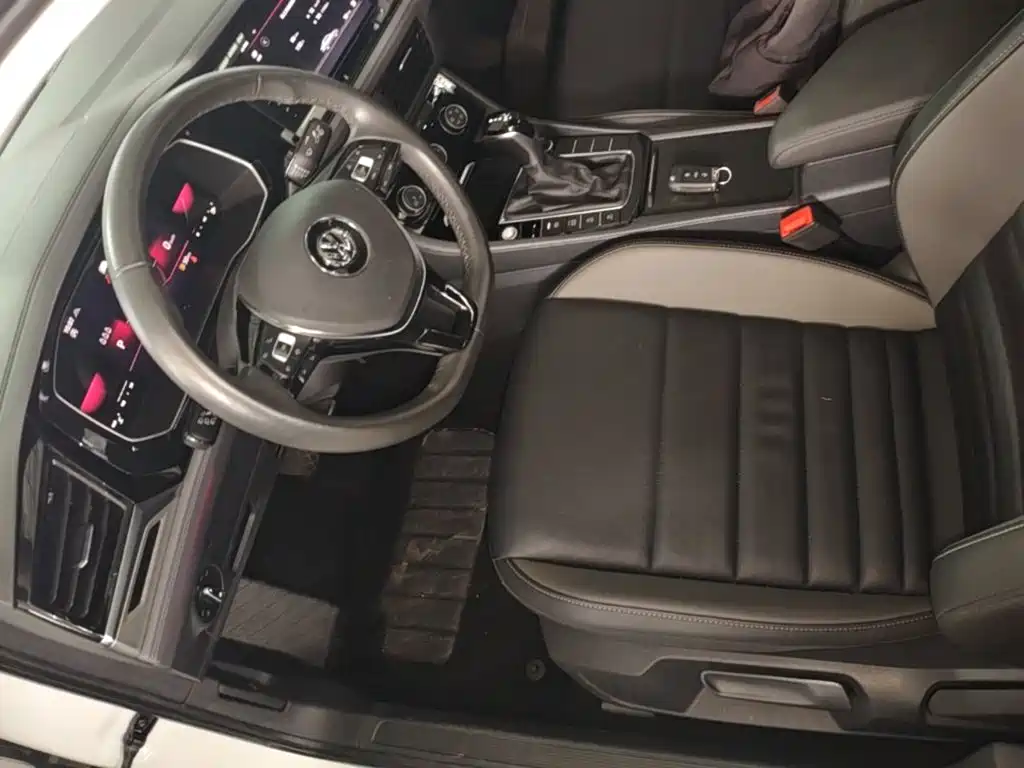 Volkswagen Sagitar — миниатюра 16