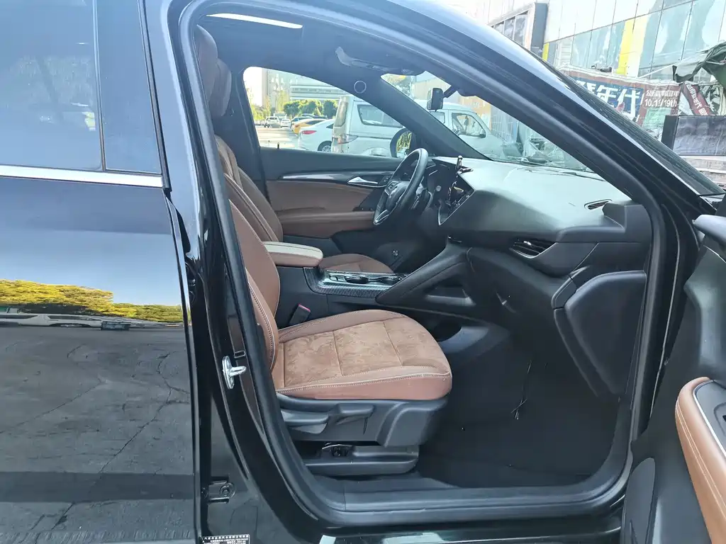 Buick Envision S — миниатюра 10