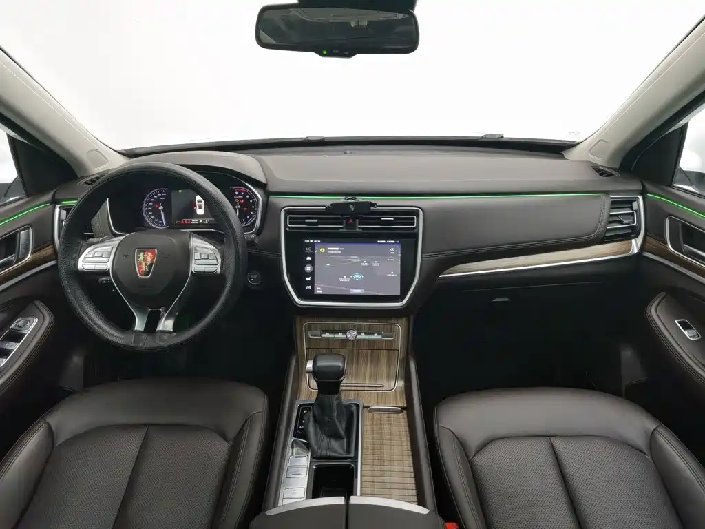 Roewe RX8 — миниатюра 5