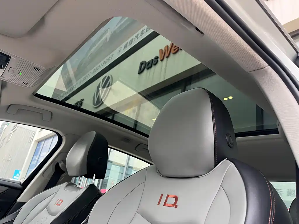 VOLKSWAGEN ID.7 VIZZION