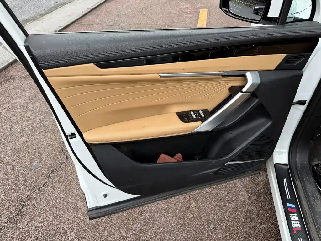 Geely Boyue L — миниатюра 6