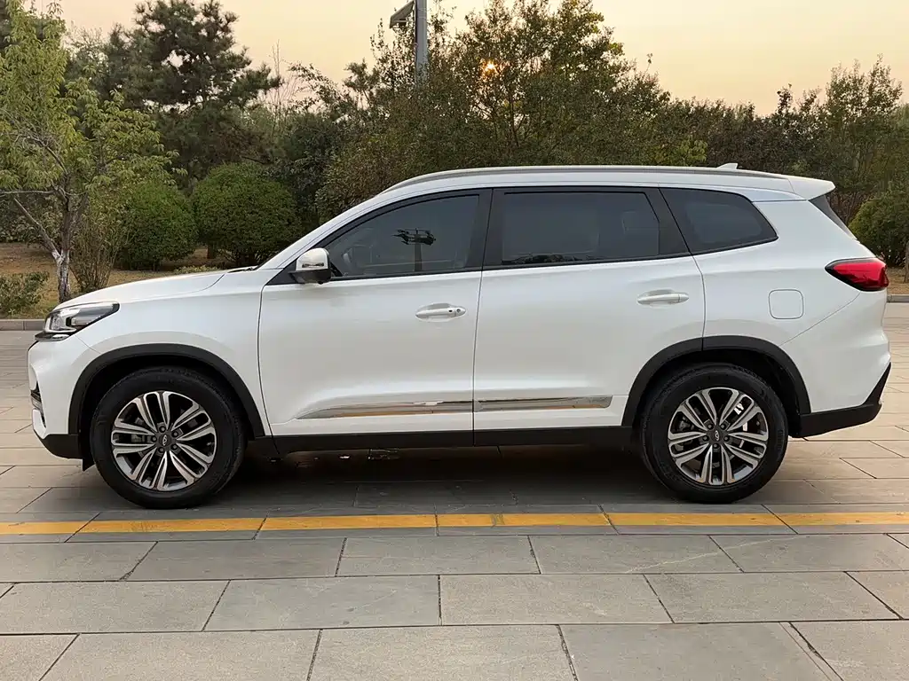 Chery Tiggo 8 — миниатюра 7