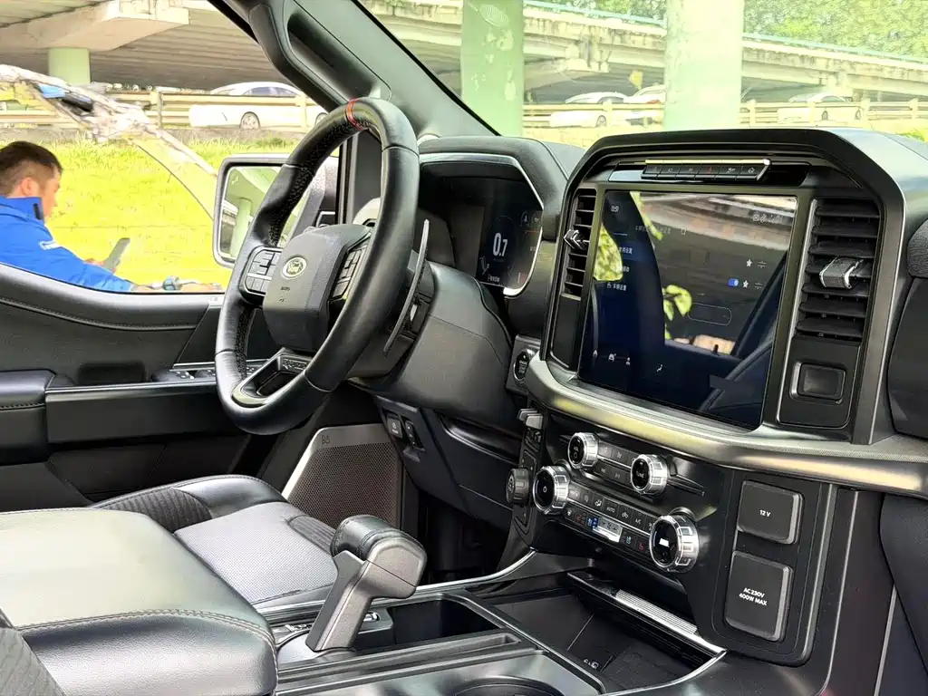 Ford F-150 Raptor — миниатюра 4