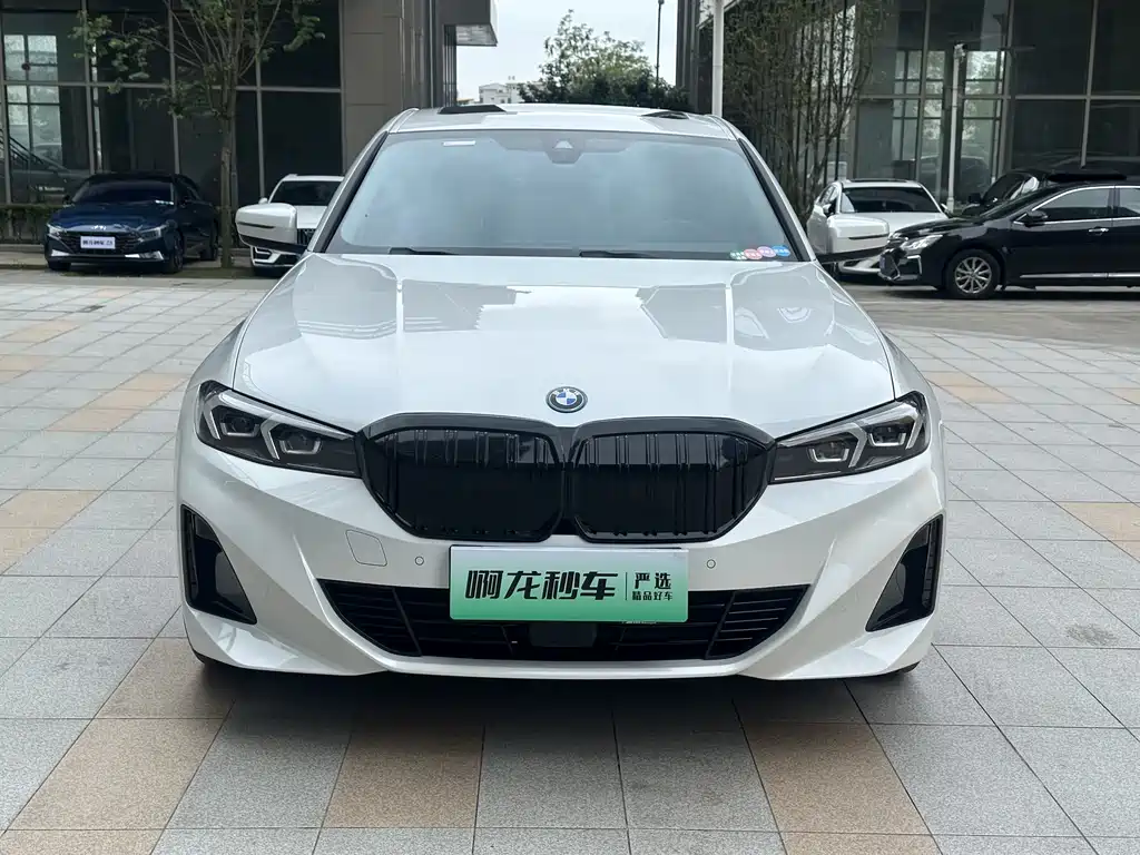 BMW i3 2025 eDrive 35 L