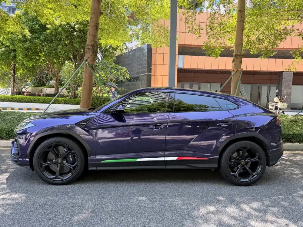 Lamborghini Urus — миниатюра 10