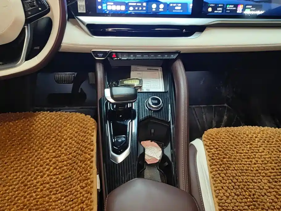 Geely Xingyue L — миниатюра 16