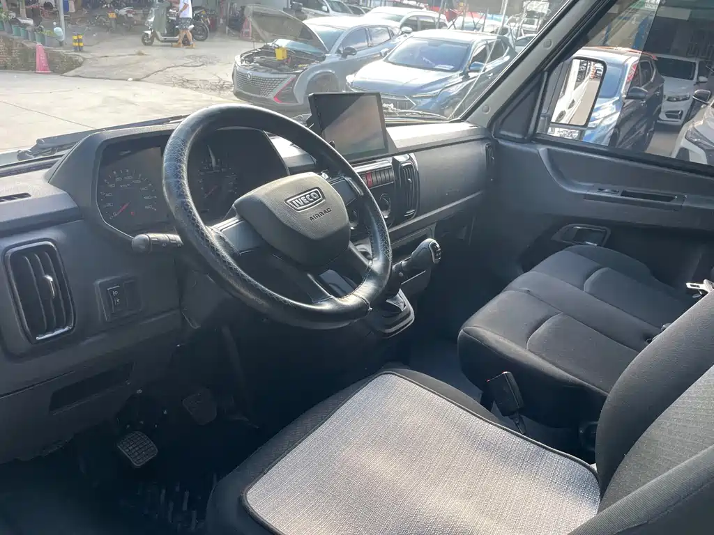 IVECO Daily — миниатюра 7